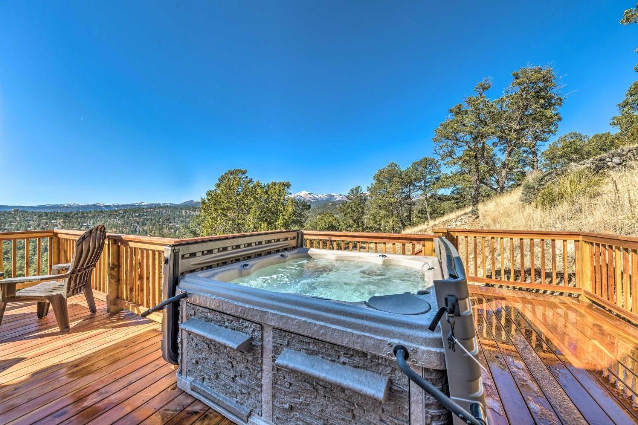 Mountains Majesty Cabin With Hot Tub And Mtn Views! Villa Ruidoso Bagian luar foto